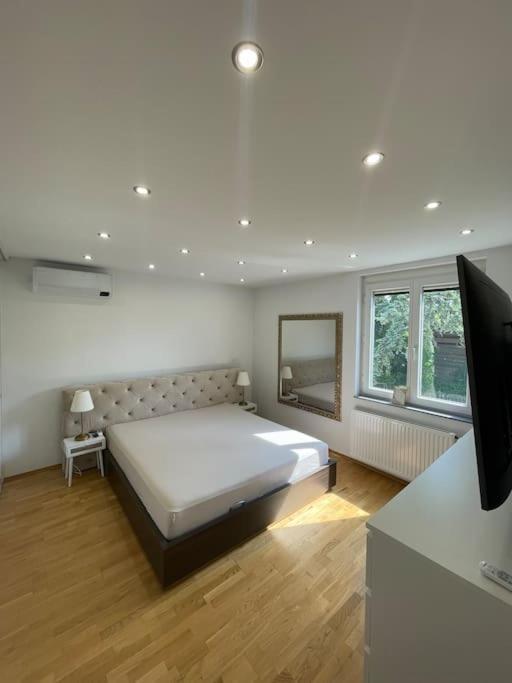 Moderne Wohnung In Der Naehe Vom Parndorf Outlet! Bruckneudorf Zewnętrze zdjęcie